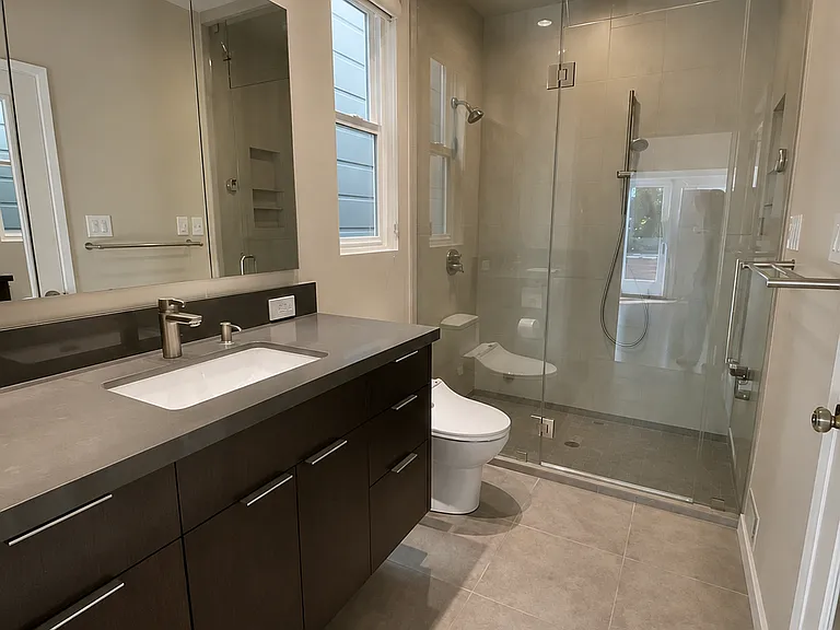 639 Bosworth St — Photo 14