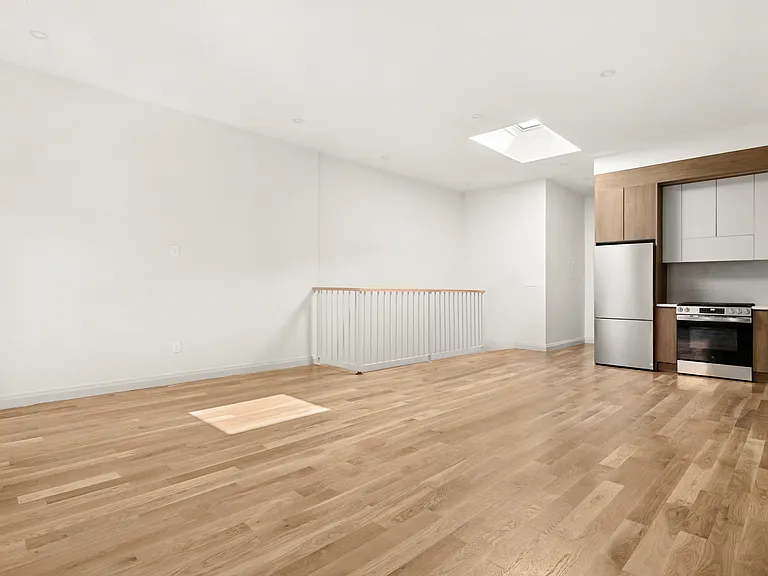 239 Kingston Ave #3 — Photo 6