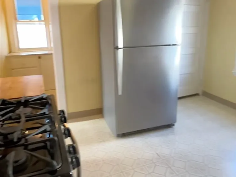 19 Oakland St #17 — Photo 18