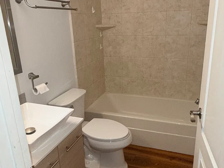 706 Northlake Dr #706 — Photo 2