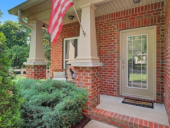 5th image of 6209 Rivervalley Dr