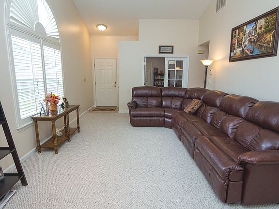 2nd image of 3204 Tilbury Dr