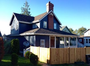 616 S 4th St, La Conner, WA 98257