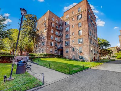 55-25 31st Ave APT 1K, Queens, NY, 11377