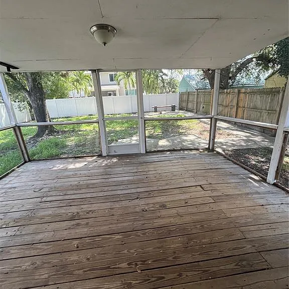 6910 S Trask St — Photo 13