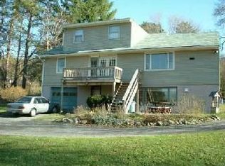 4588 Rockefeller Rd, Auburn, NY 13021