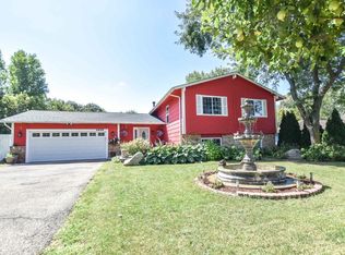 1040 Wedgwood Ln S, Eagan, MN 55123