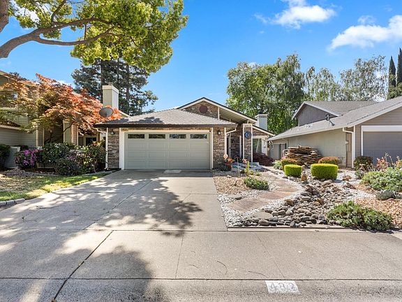4th image of 482 De Mar Dr