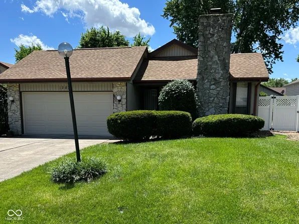 1287 E Garden Dr, Terre Haute, IN 47802