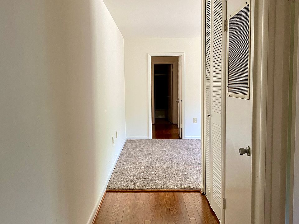 Entryway hall
