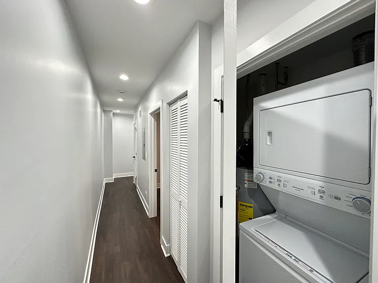 2171 W Wilson Ave #6H — Photo 20