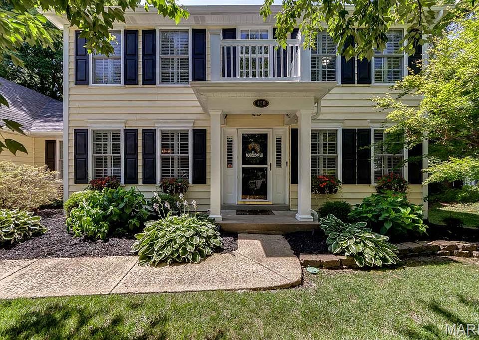 1st image of 420 Woodview Manor Ln