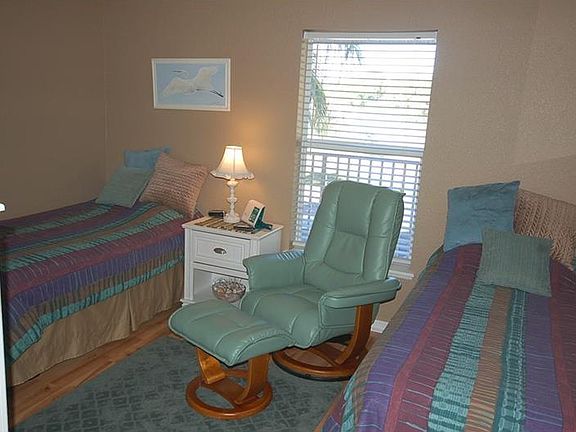 5th image of 9900 Fiddlers Green Cir #10