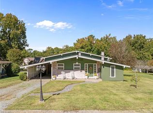 2323 Pineview Dr, Burlington, NC 27215