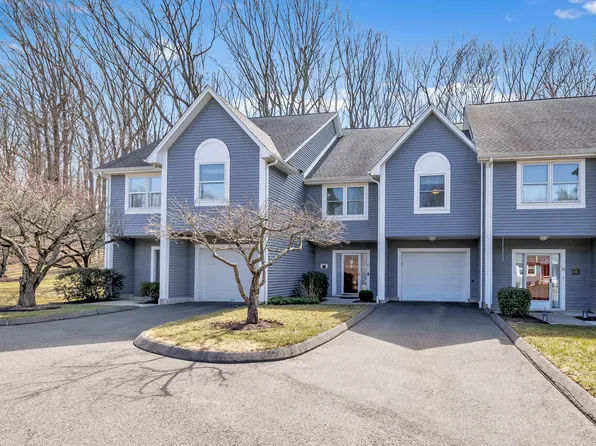 21 Meadow Lake Drive #21, Shelton, CT 06484