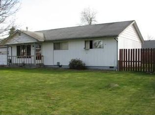710 E 5th St, Molalla, OR 97038