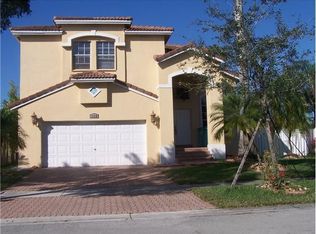 1120 NW 185th Ter, Pembroke Pines, FL 33029