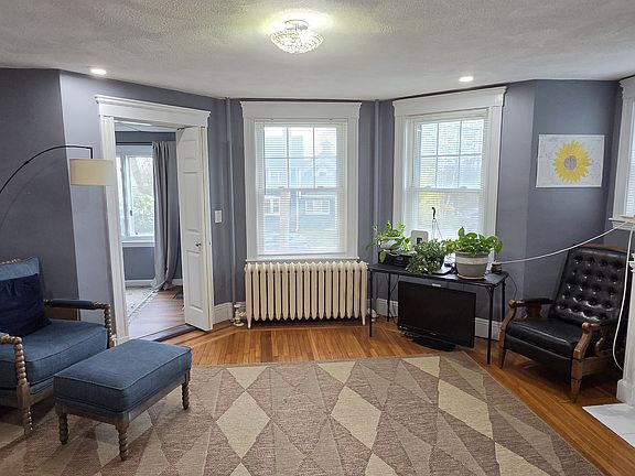 5th image of 21 Orlando Ave #1