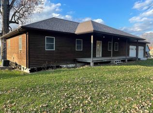 545 S 7th St, Warsaw, IL