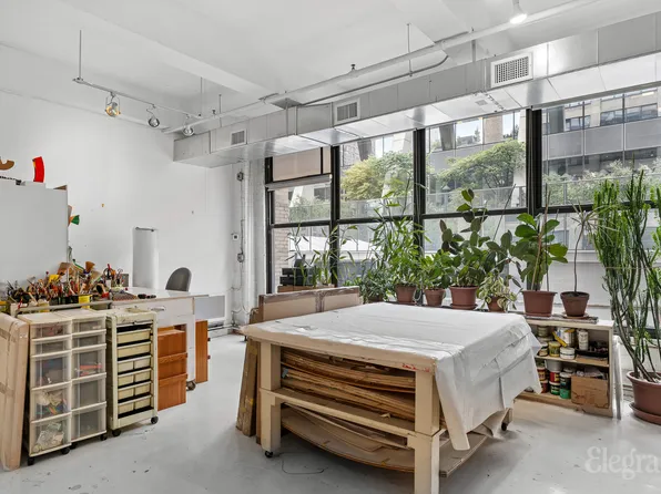 450 West 31st Street image 13 of 21