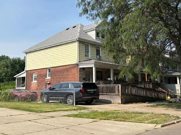 3rd image of 273 Englewood St