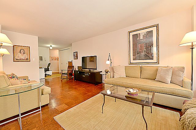 1st image of 130 E 18th St APT 11W