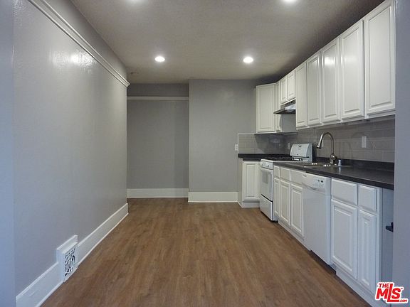 5th image of 1330 Crenshaw Blvd