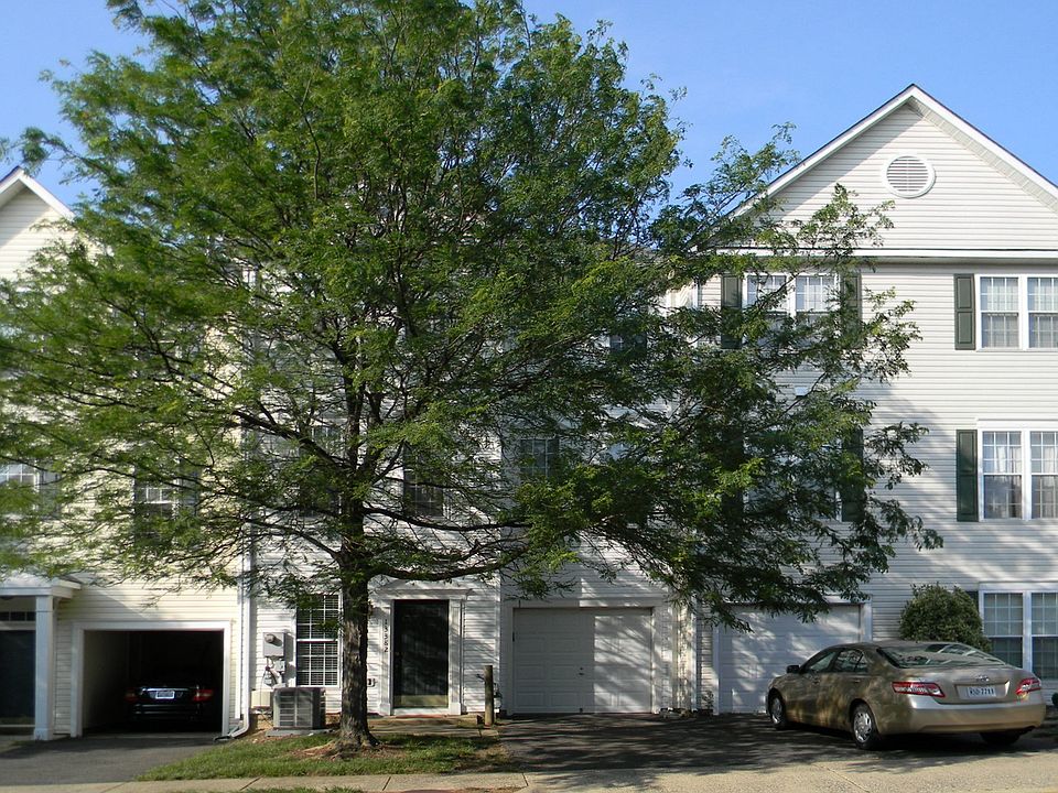 1st image of 13382 Cleeve Hill Ct