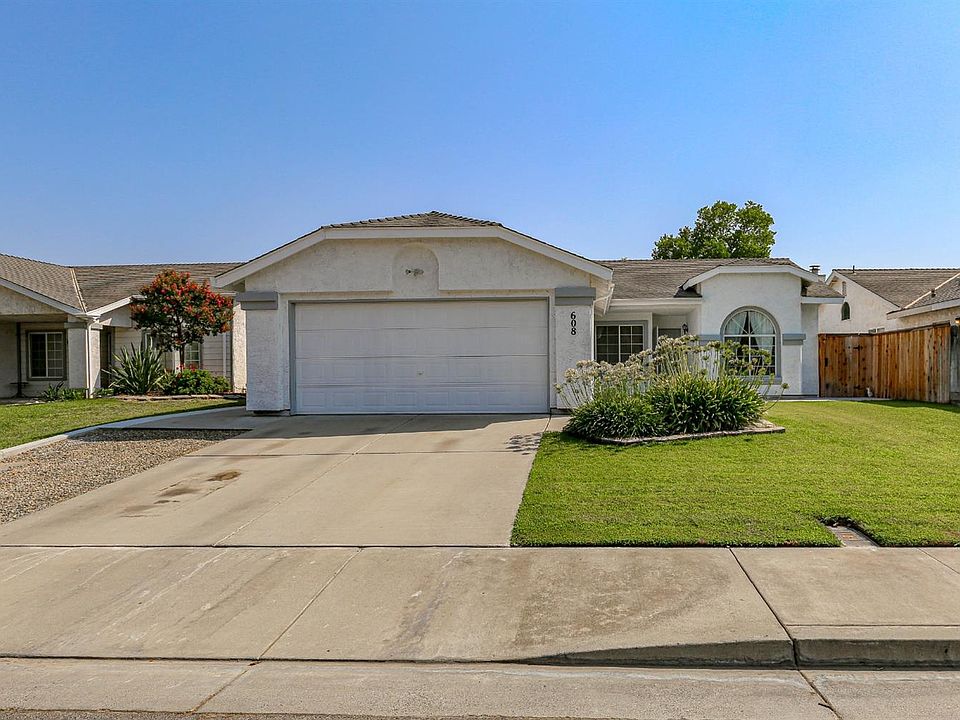 1st image of 608 Los Altos Dr