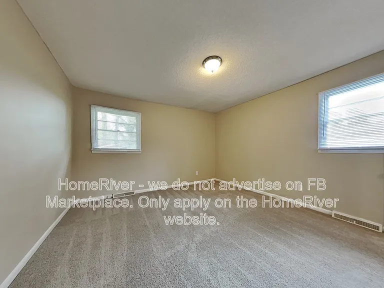 1613 Seven Oaks Pl — Photo 12