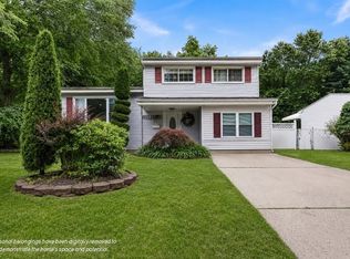 233 Cindy St, Old Bridge, NJ 08857