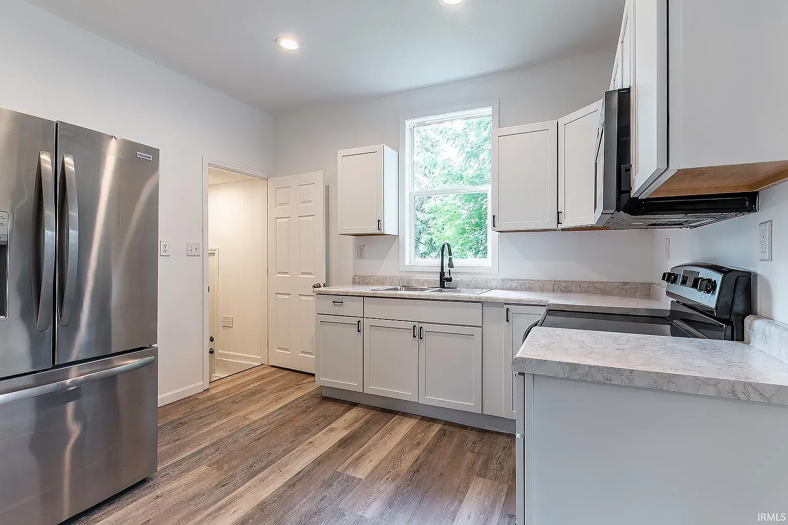 3 bed, 1326 sqft, $1,500 — Photo 2