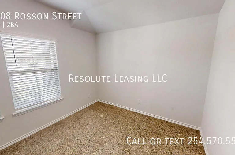 1908 Rosson St — Photo 11