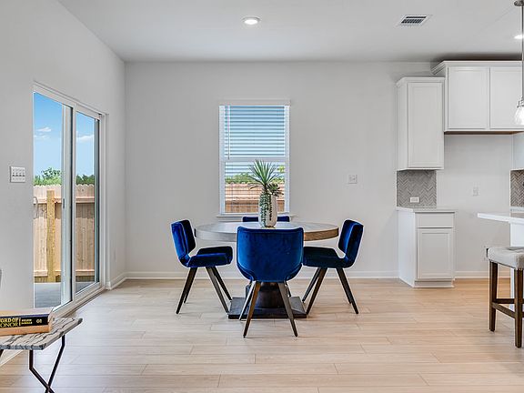 7th image of this home