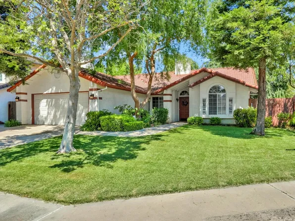 9202 White Water Ln, Stockton, CA 95219