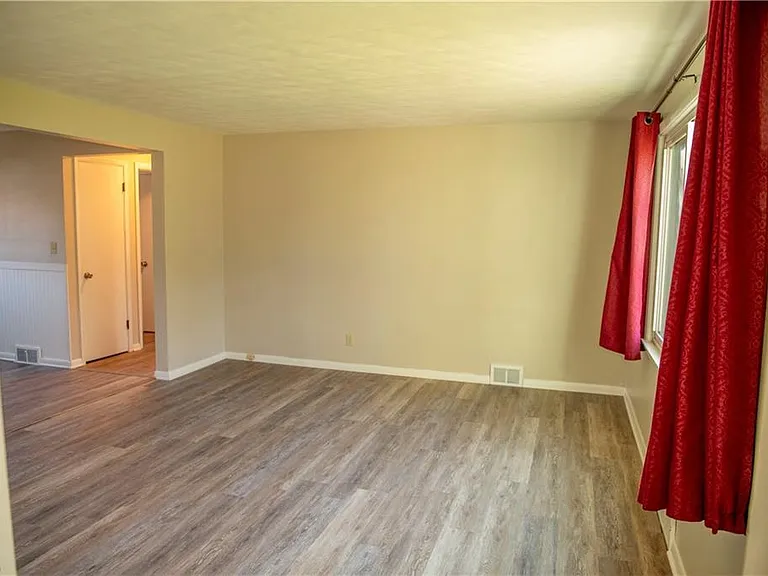 7229 Glendale Ave — Photo 13