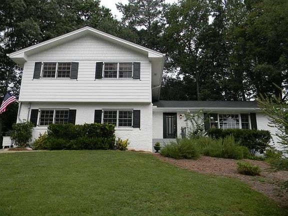 3rd image of 4618 Imperial Hills Ct