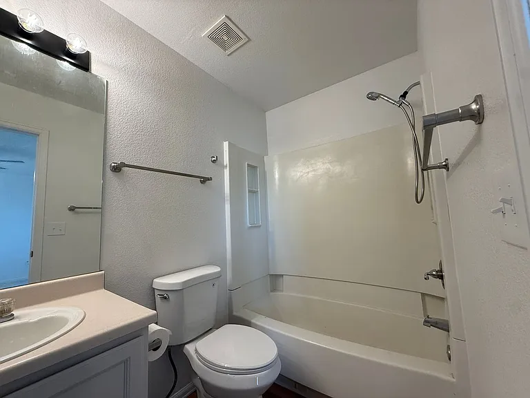 4810 Ardley Dr — Photo 17