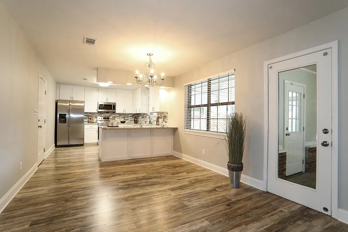 4 bed, 2316 sqft, $3,500 — Photo 3