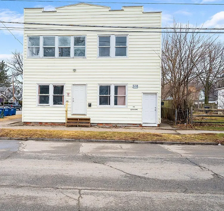 1752 Arlington Ave #1