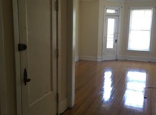 753 W Bittersweet Pl #1, Chicago, IL 60613