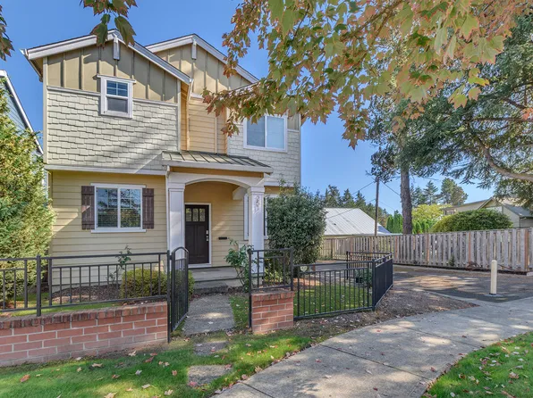 251 NE Idyl Way, Hillsboro, OR 97124