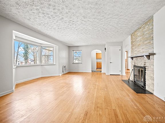 4th image of 309 Winterset Dr