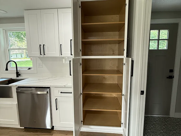 608 S Olive St — Photo 16