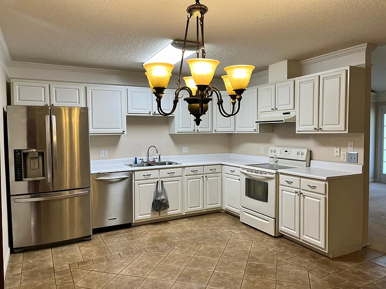 Pine Ridge Cir — Photo 14
