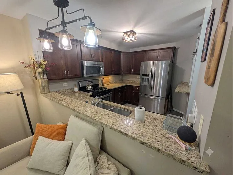1054 Rockport Dr #1 — Photo 7