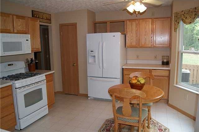 1st image of 1652 Meadowlark Ln
