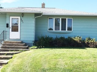 301 1st St, Armour, SD 57313