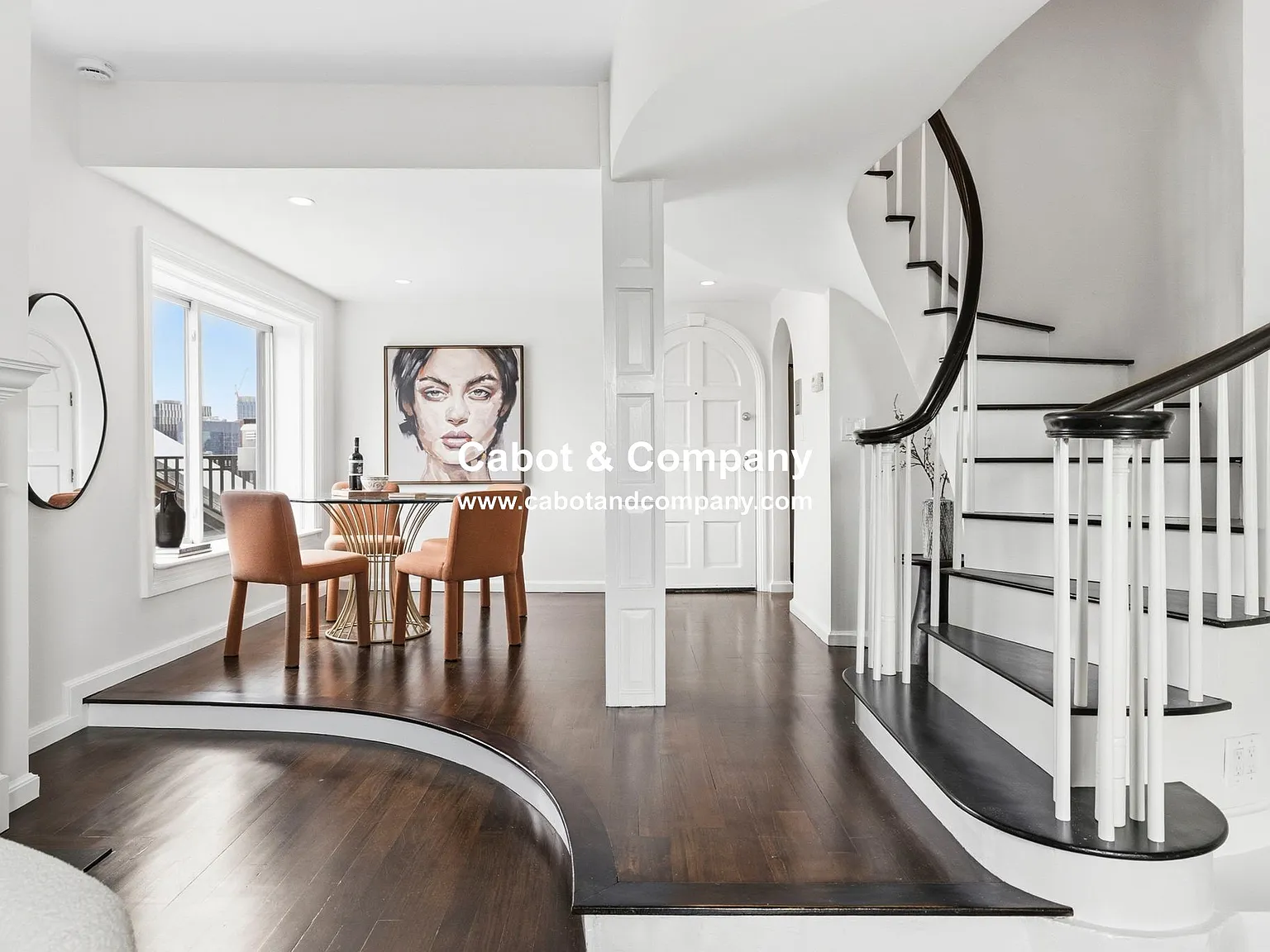 2 bed, 2.0 bath, 1044 sqft, $6,200 — Photo 3