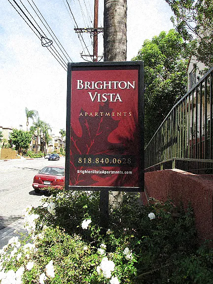 Brighton Vista Apartments — Photo 20